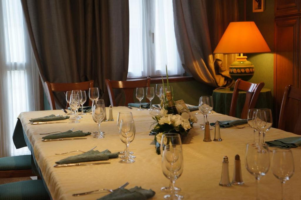 Hotel A La Grace De Dieu Brie-Comte-Robert Zewnętrze zdjęcie