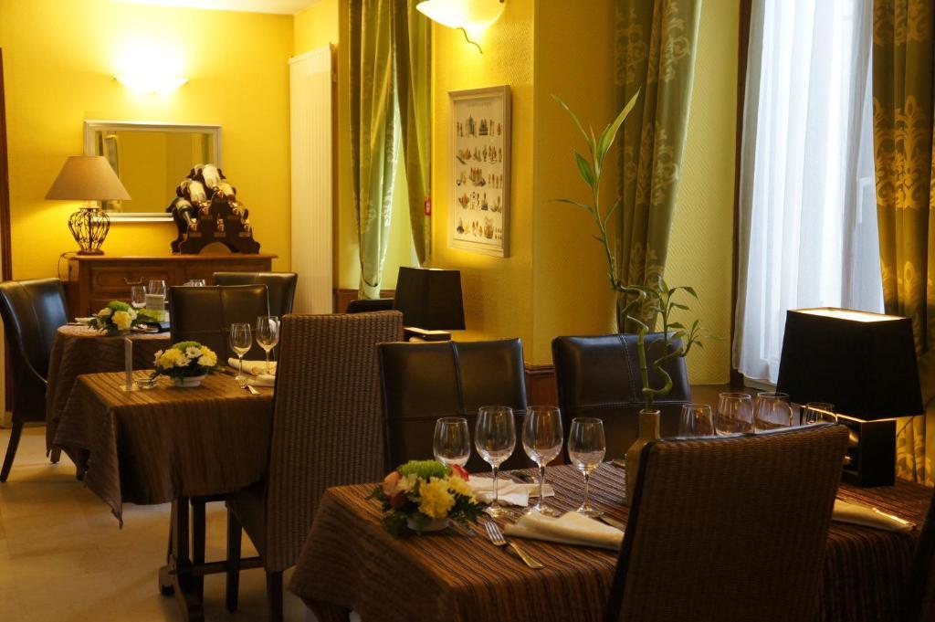 Hotel A La Grace De Dieu Brie-Comte-Robert Zewnętrze zdjęcie